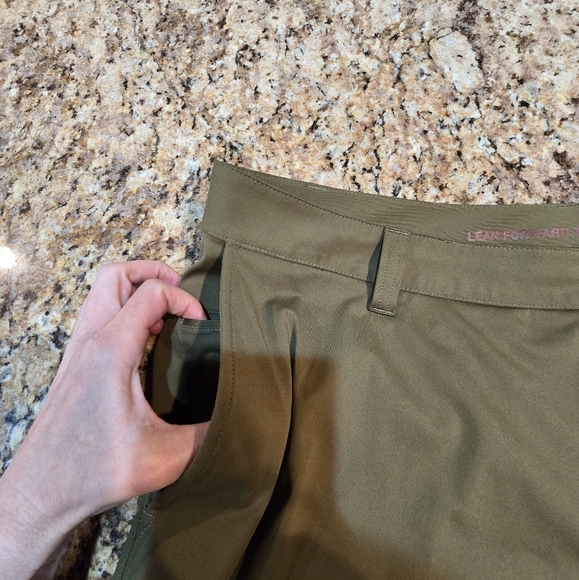 Rhone Commuter Shorts Olive Green Men's 38X8.5 Golf Outdoor Casual - Picture 3 of 9